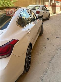 جنسس G80